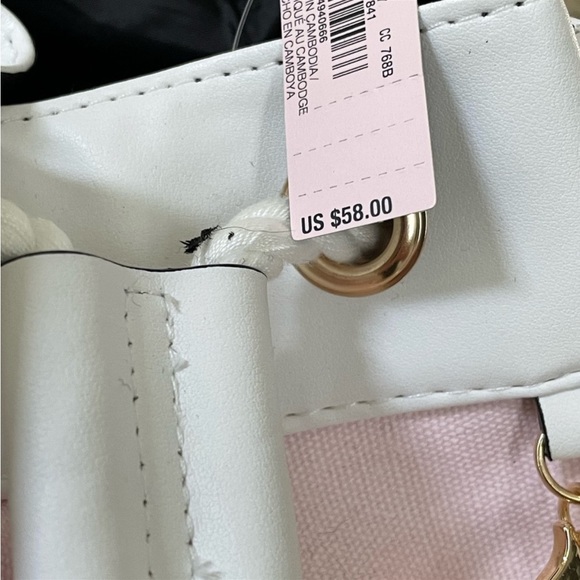 NWT Victoria’s Secret Large Duffle Bag - Picture 3 of 11